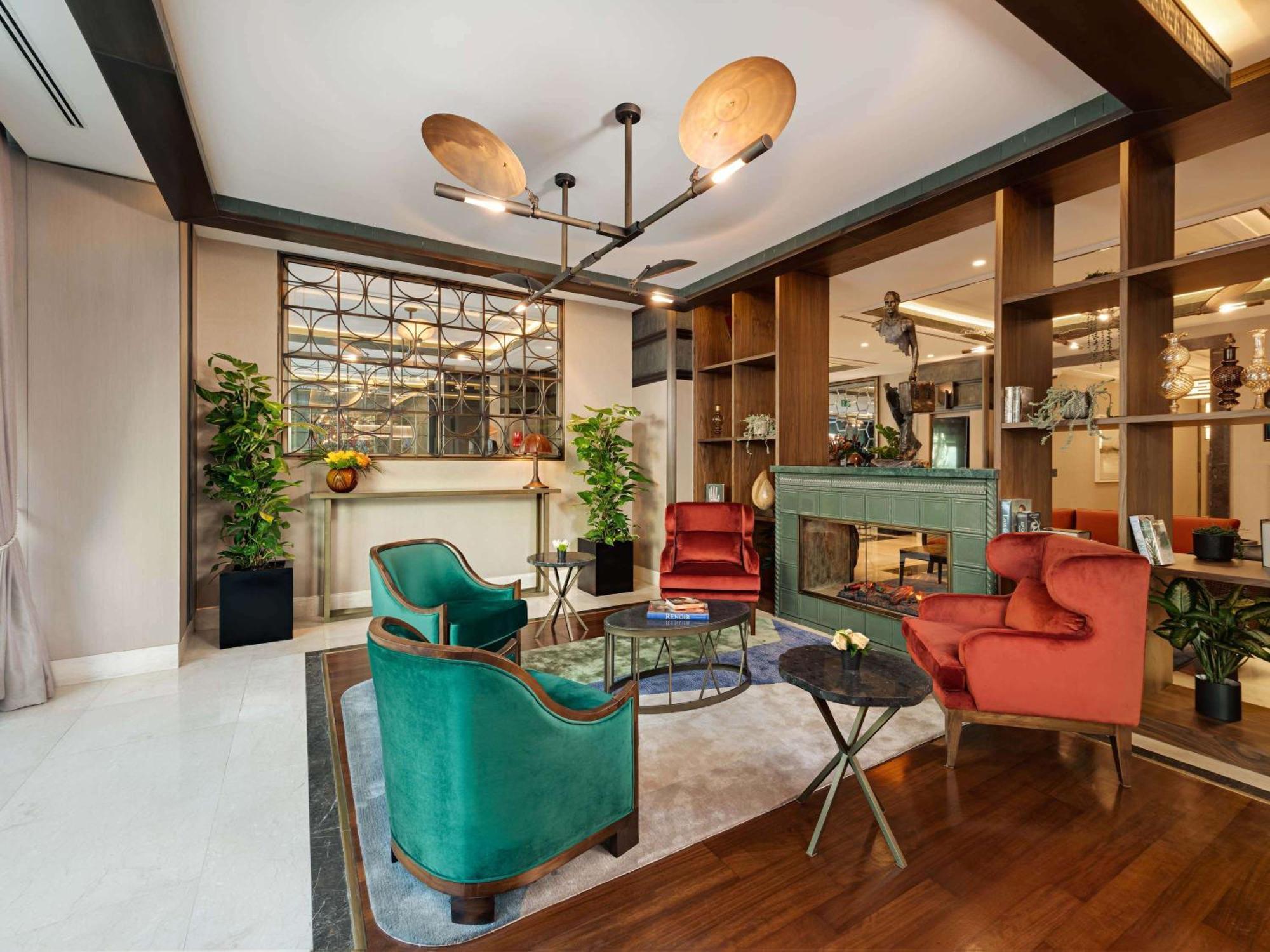 Отель The Artisan Mgallery 5*